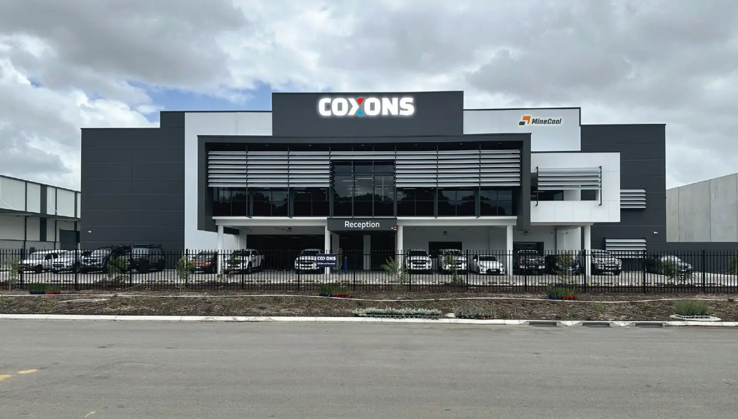 Coxons expands to Western Australia